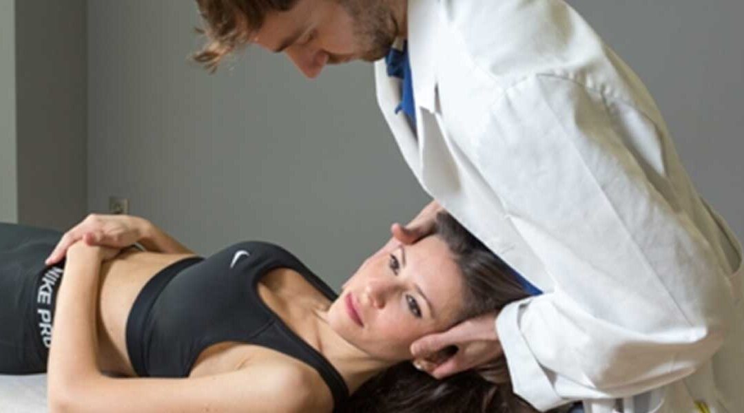 Aplicación de la terapia manual en dolor cervical por Klgo. Ariel Banella